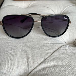 Quay Australia ALL IN Polarized (126 black/smoke sunglasses)